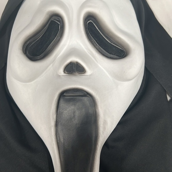 Scary Mask Costume or Decor NEW - Picture 2 of 3